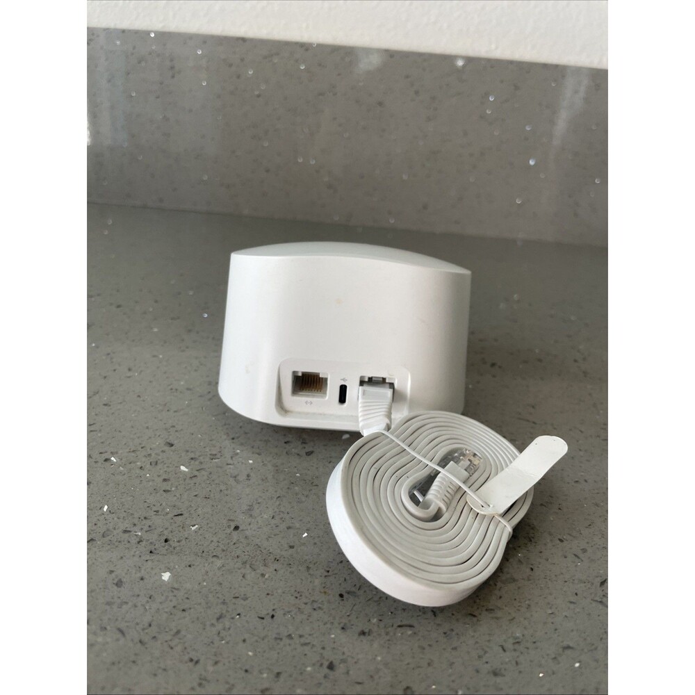 EERO 6 + Plus Dual Band Mesh Wi-Fi 6 Router R010001 - Picture 4 of 7